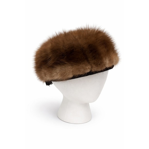 The Unbranded Brand Accessories - Vintage Womens Round‎ Pillbox Style Hat One Size Brown Mink Braided Satin Band